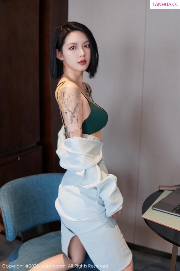   [XiuRen]高清写真图 2023.06.09 No.6885 乔一一 丝袜美腿第28张图片